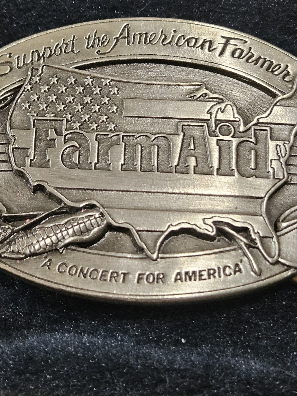 1985 Farm Aid Support the American Farmers Belt Buckle - Picture 2 of 7